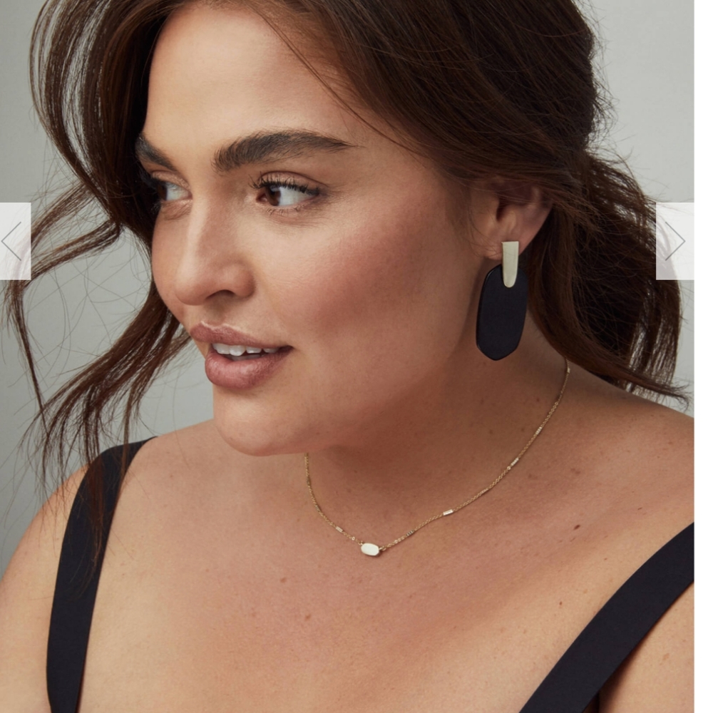 NWT Kendra Scott fern necklace in gold